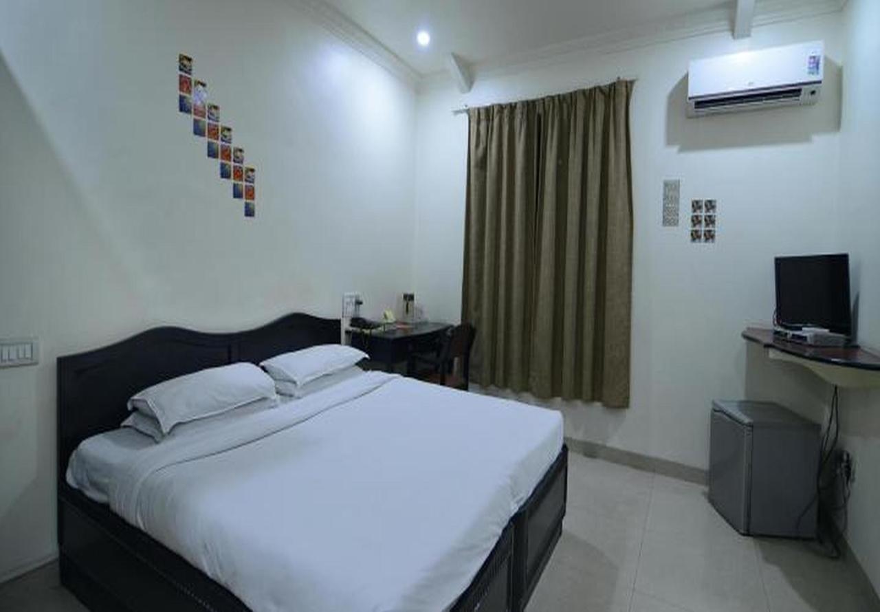Ritz 3* Pune