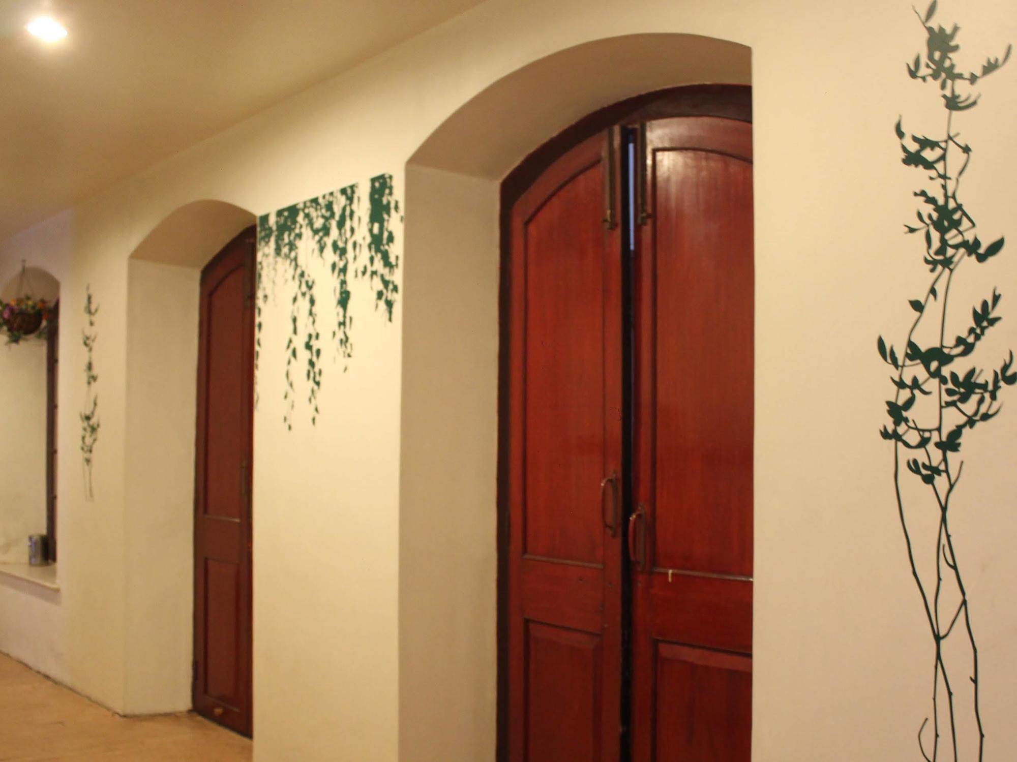 Ritz Hotel 3*
